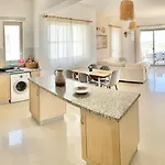Boho Bay דירה Akanthou