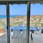 Boho Bay * Akanthou