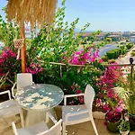 Boho Bay דירה Akanthou