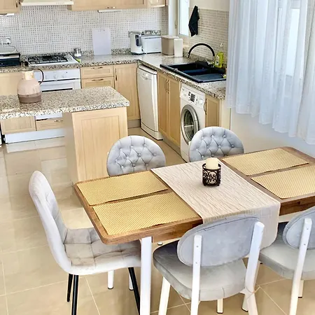Boho Bay Apartment