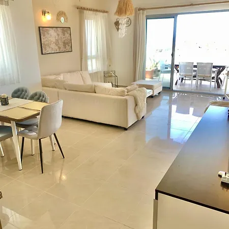 아파트 Boho Bay Akanthou