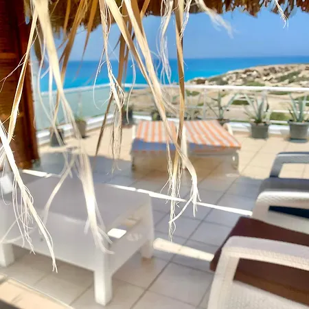 Boho Bay Akanthou