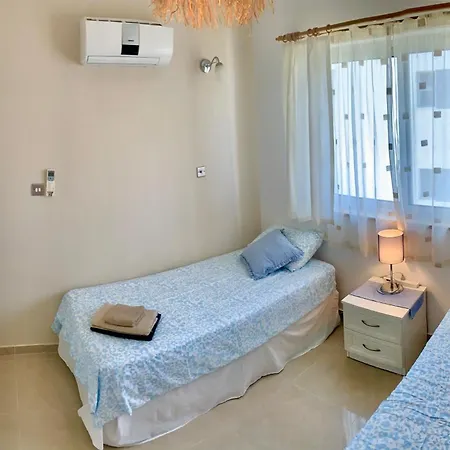 Boho Bay Akanthou